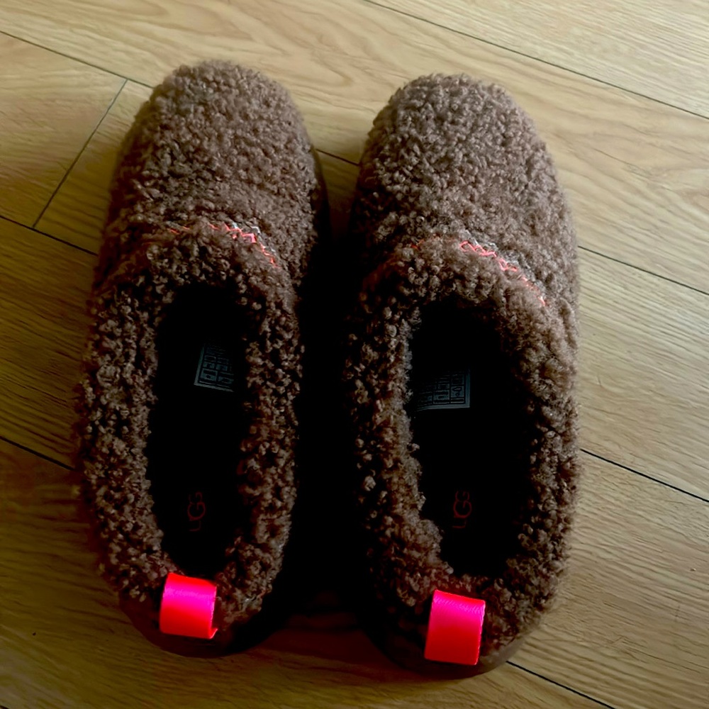 Ugg Tazz Heritage Braid slippers